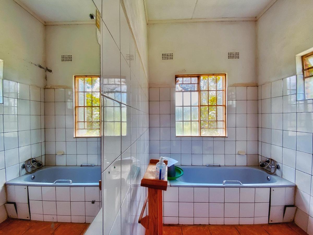 Blend Lodge And Kitchen - Pakachere Zomba Kültér fotó