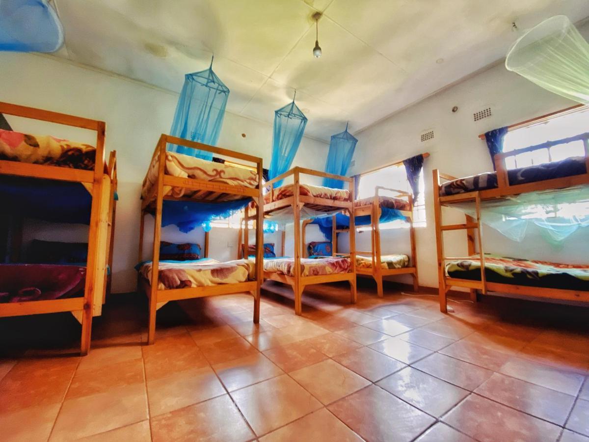 Blend Lodge And Kitchen - Pakachere Zomba Kültér fotó