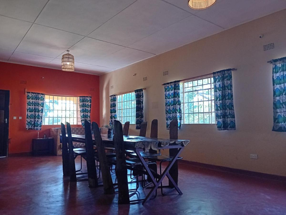 Blend Lodge And Kitchen - Pakachere Zomba Kültér fotó
