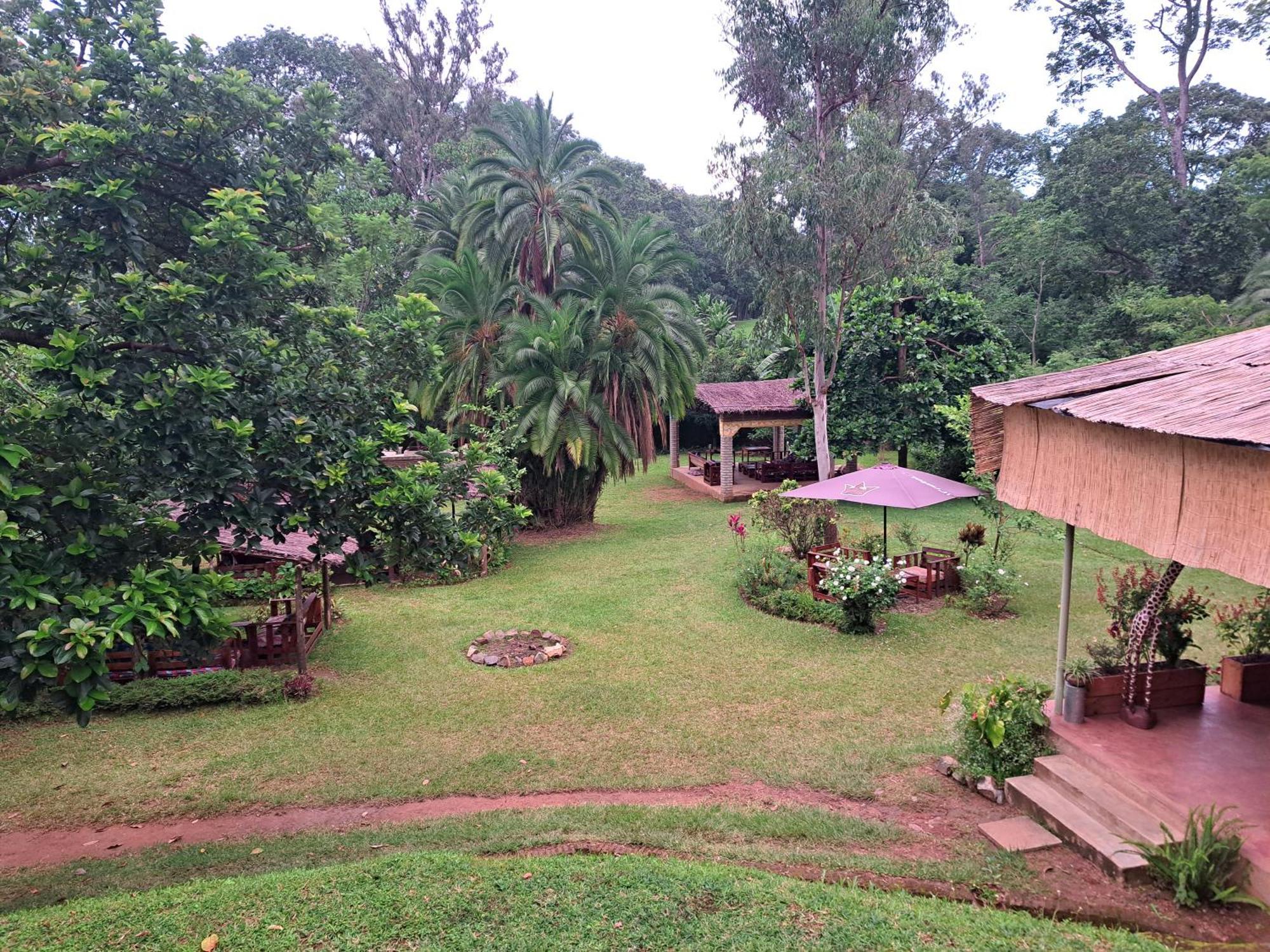 Blend Lodge And Kitchen - Pakachere Zomba Kültér fotó